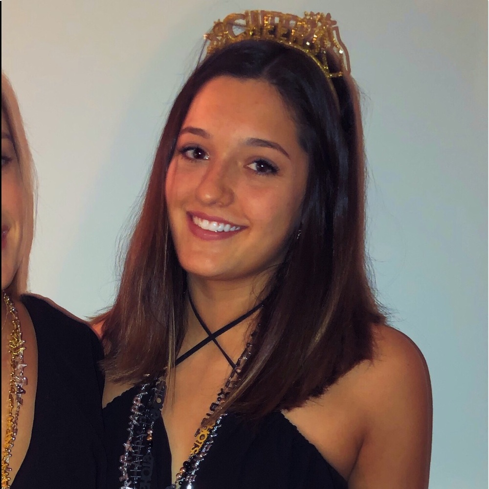 Meet your Posher, Caroline